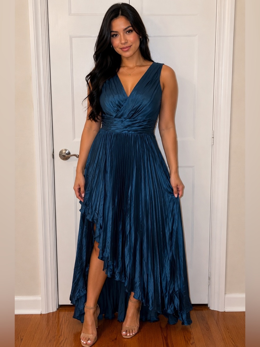 Elegant Teal V-Neck Pleated Evening Dress